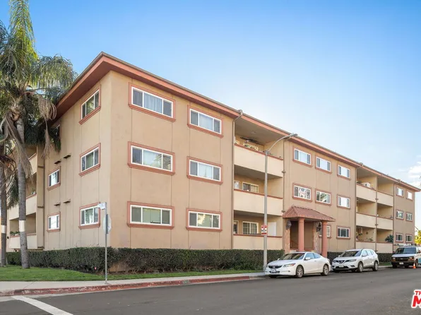 12500 Huston St APT 201, Valley Village, CA 91607