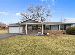 103 Main St, Sugar Grove, IL 60554
