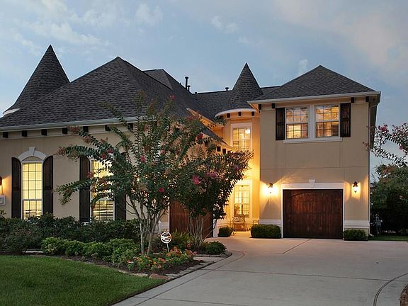 2nd image of 14 Chivary Oaks Ct