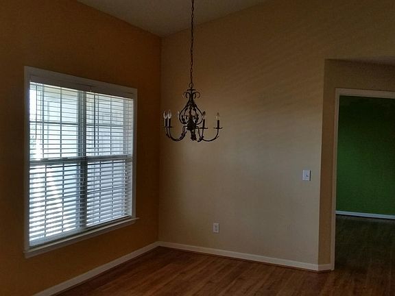 4th image of 3709-3C Morris Farm Dr