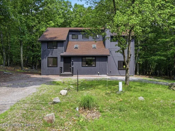 3227 Stonehenge Dr, East Stroudsburg, PA 18301