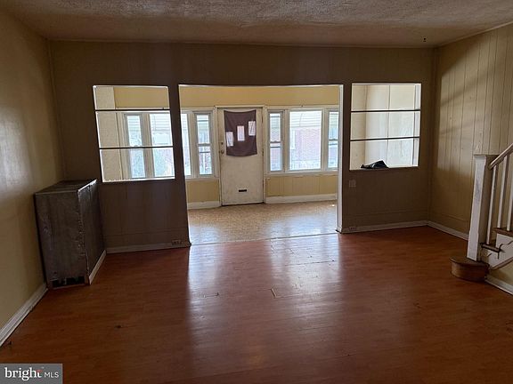 5th image of 914 Marshall Rd