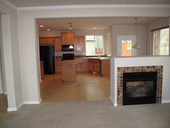 5th image of 16906 140th Ave E