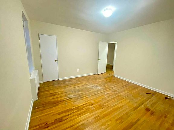 4th image of 143-11 Barclay Ave #6DD