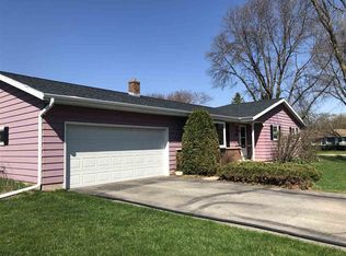 1500 Steven St, Sun Prairie, WI 53590