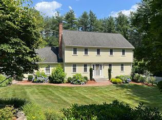 218 Pond St, Hopkinton, MA 01748