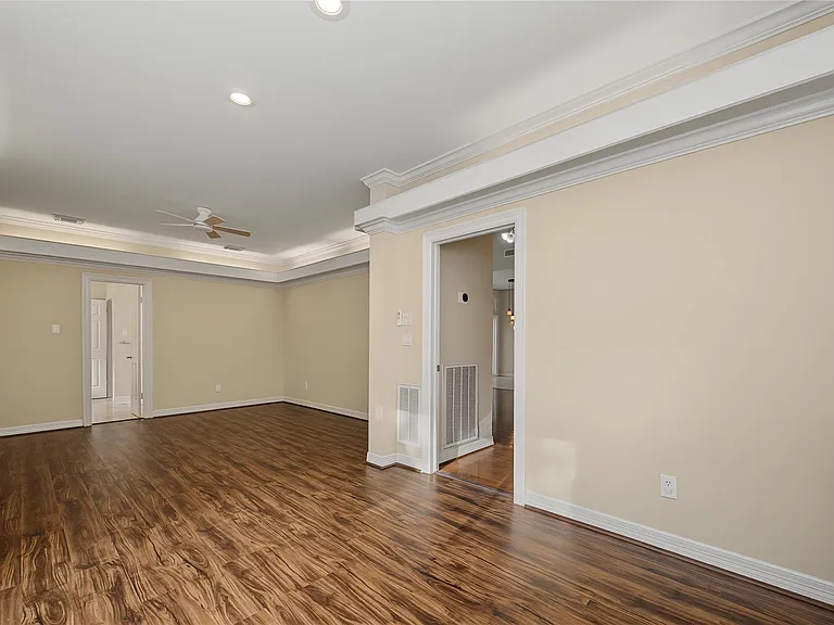 14135 Swallowfield Dr — Photo 13