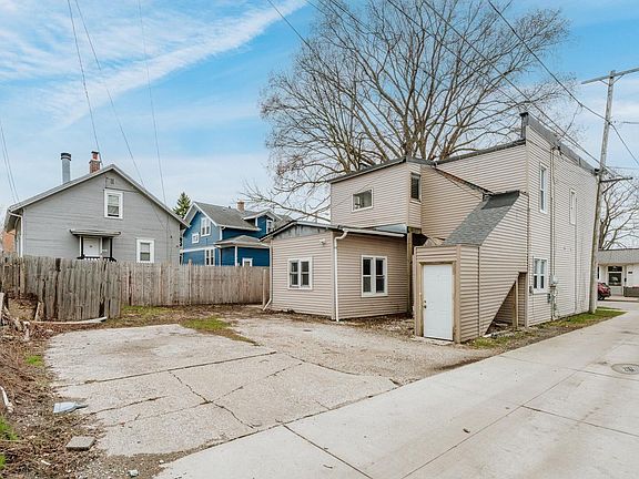 4th image of 2608 16th STREET