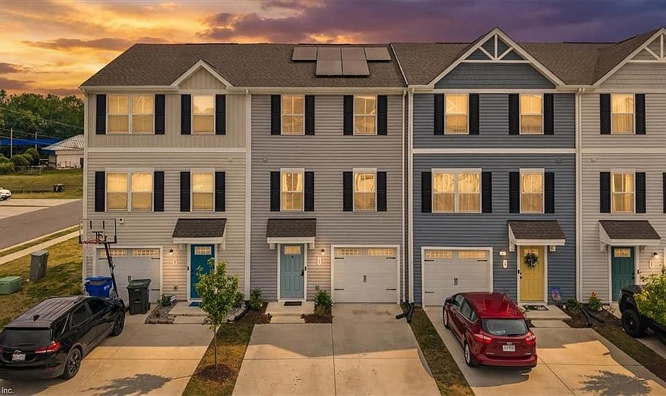 1st image of 15 Clara Ct