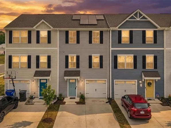 15 Clara Ct, Suffolk, VA 23434