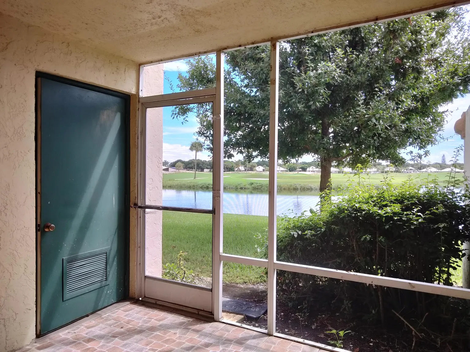 1 bed, 1.0 bath, 850 sqft, $1,700 — Photo 1