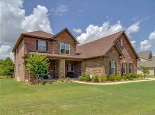 16520 Ardennes Dr, Charlotte, NC 28278