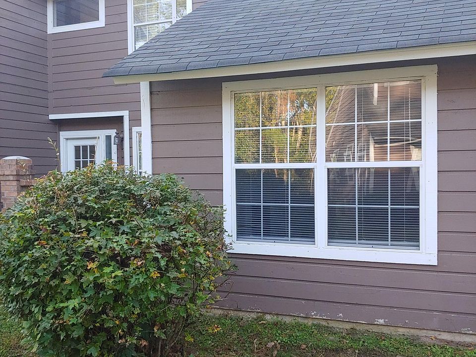 1st image of 138 Luden Dr #138