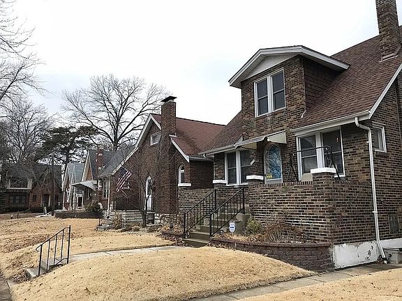 3rd image of 6439 Lindenwood Ave