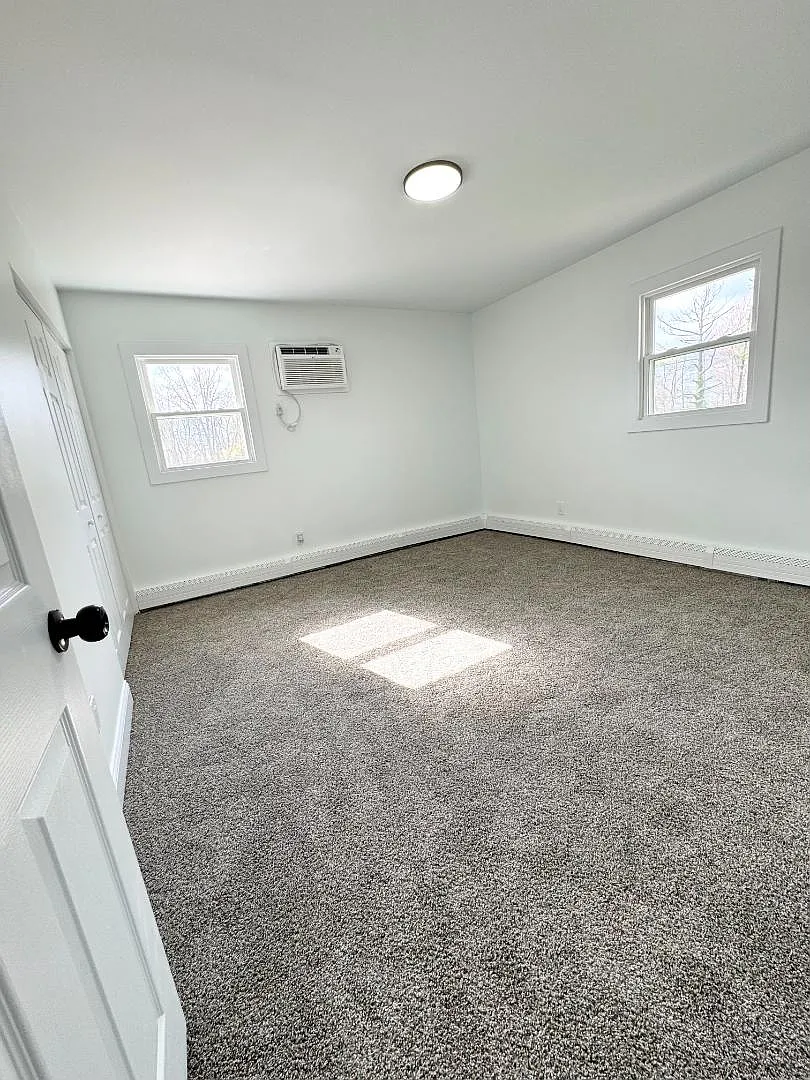 8150 Tod Avenue - 4 — Photo 4