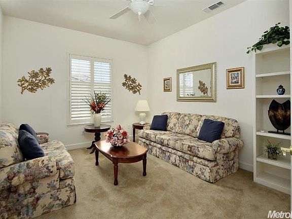 5th image of 811 Michael Point Ct