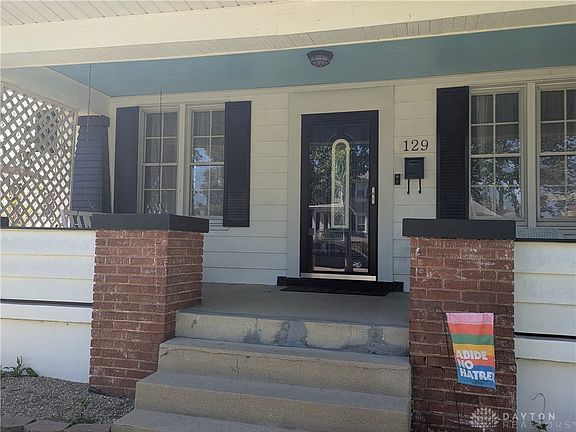 2nd image of 129 Hampton Pl