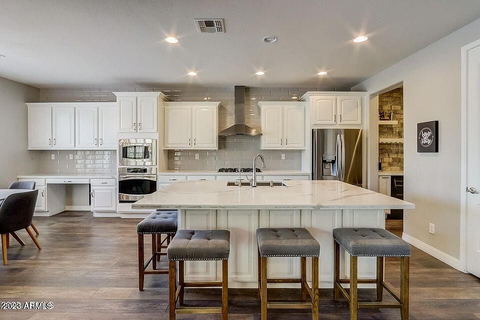 1st image of 3821 E MATTHEW Drive