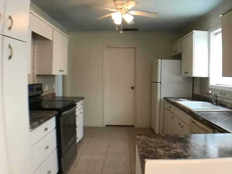 500 Wichita Ave #11 — Photo 3