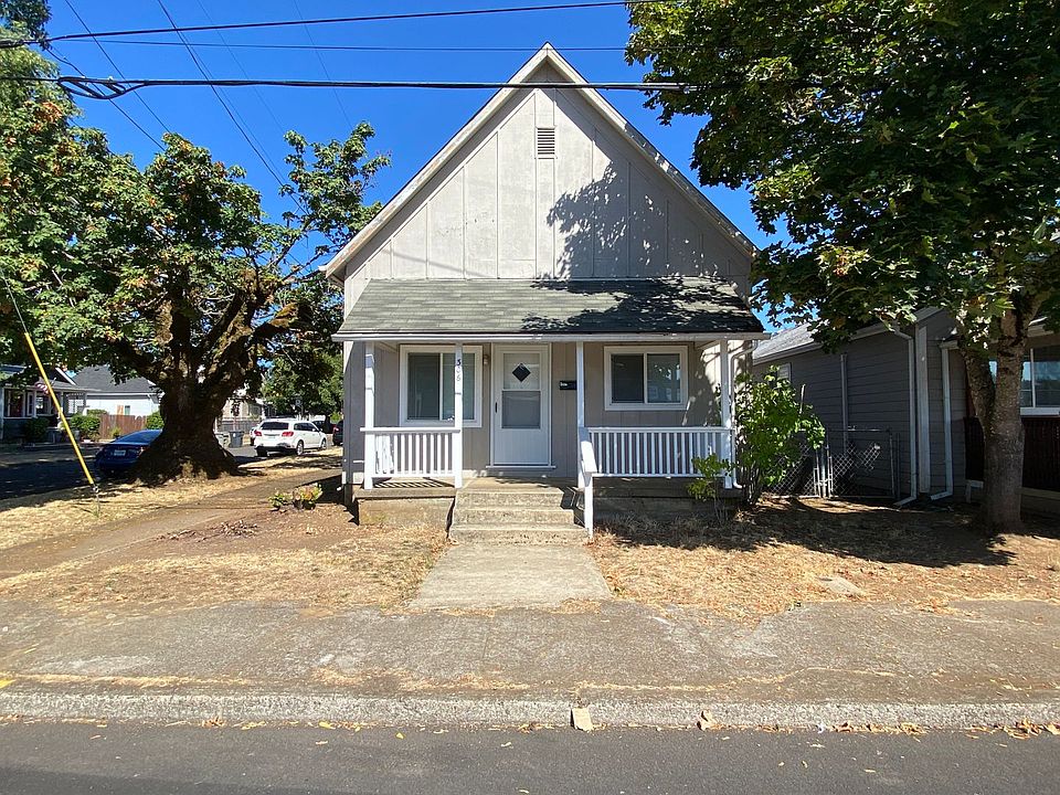 1st image of 306 SE Maple St