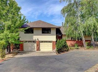 1357 Highcrest Dr, Medford, OR