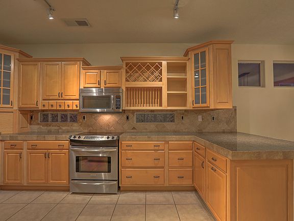 4th image of 6163 Goldfield Pl NE