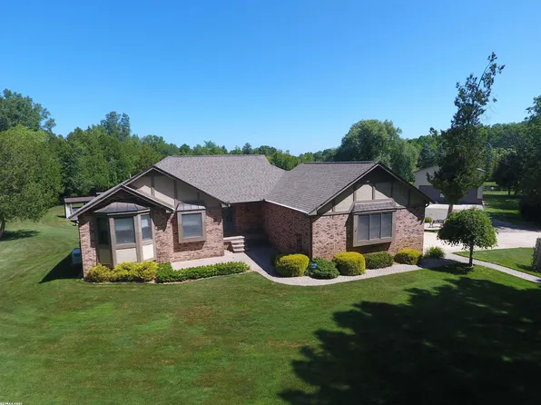 6911-32 Mile Rd, Romeo, MI 48065