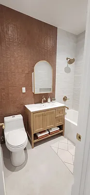 Bathroom, photo 1