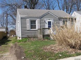 206 Doerr St, Roxana, IL 62084