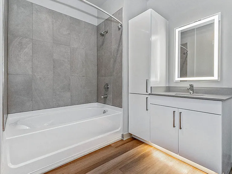Tiled Tub & Shower Surrounds