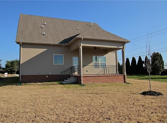 5th image of 343 Stratford Park Blvd #82