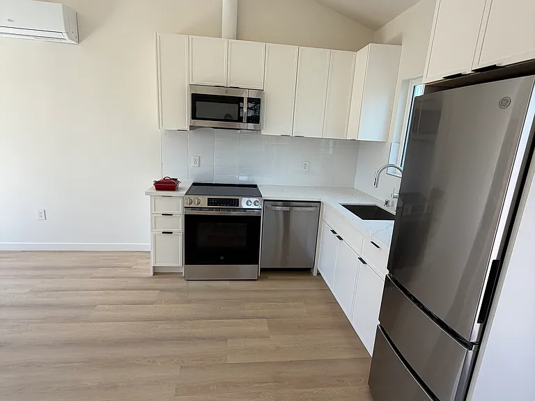 13210 El Moro Ave — Photo 9