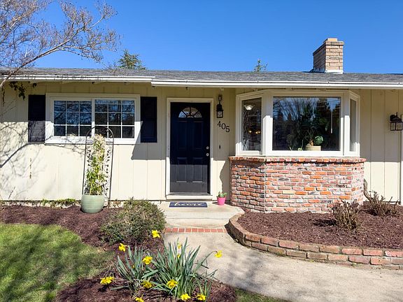 3rd image of 405 Hueners Ln
