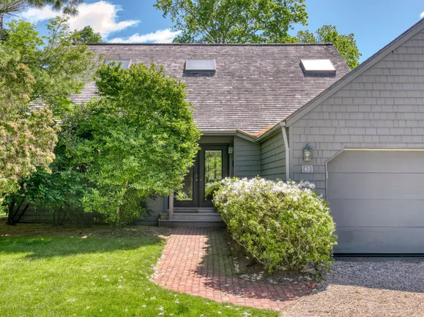 62 Huckleberry Ln, East Hampton, NY 11937