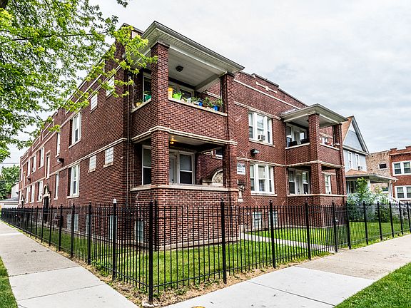 2nd image of 602 N Lorel Ave #2191972