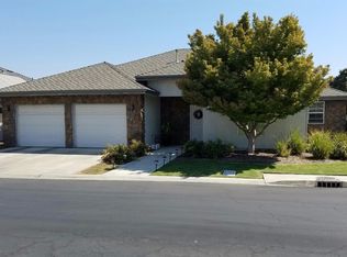1972 N Cambridge Cir, Reedley, CA 93654