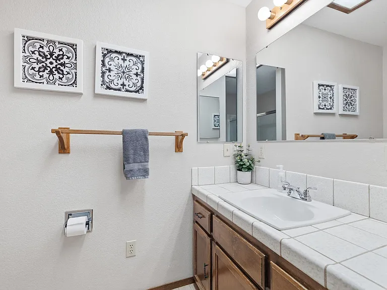 20197 Upper Skyridge Dr — Photo 30