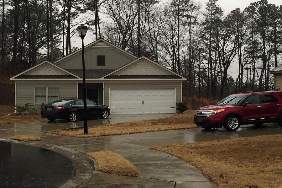 1st image of 27 Bartlett Dr