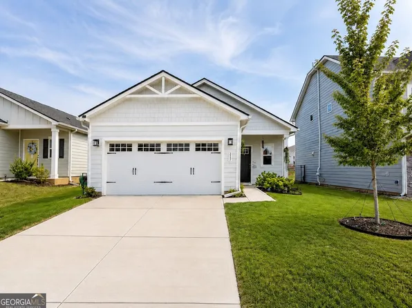 367 Moosehead Trl, Hoschton, GA 30548