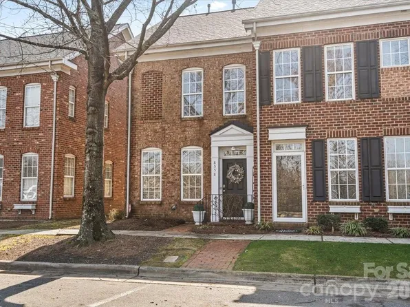 8558 Beaver Creek Dr, Charlotte, NC 28269