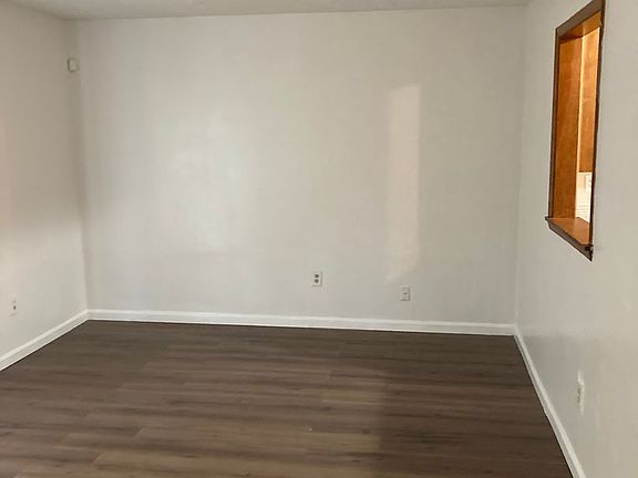 3rd image of 5882 Sheldon Ct #A
