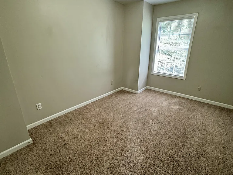 1071 Primrose View Cir — Photo 6