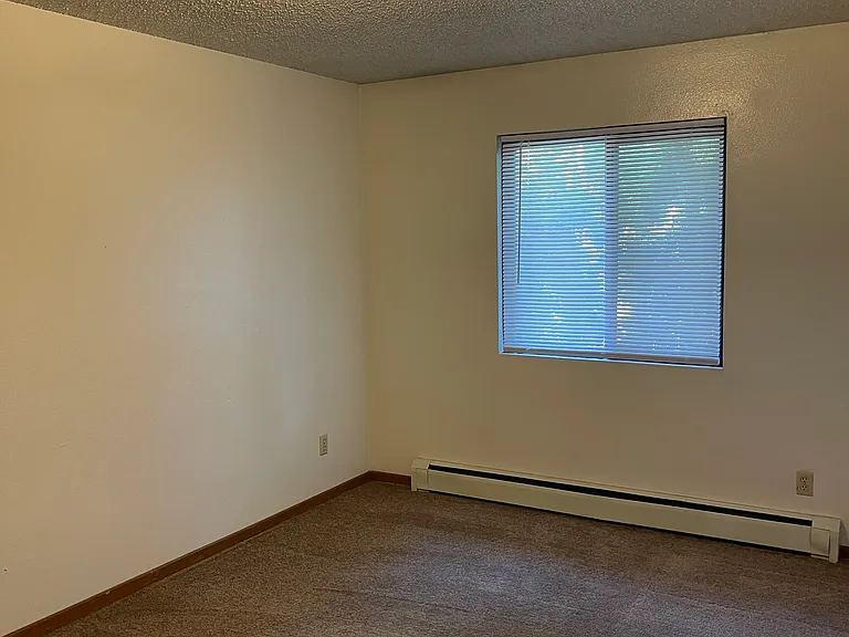 650 S Johnson St #10 — Photo 11