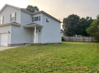 116 Sharon Dr #A, Carterville, MO 64835
