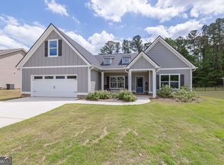 204 Maddington Ct, Senoia, GA 30276