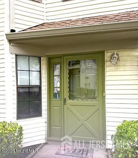 401 Sunshine Ct — Photo 1