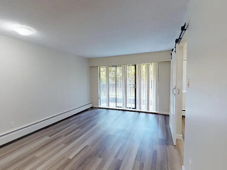 1373 W 73rd Ave — Photo 6