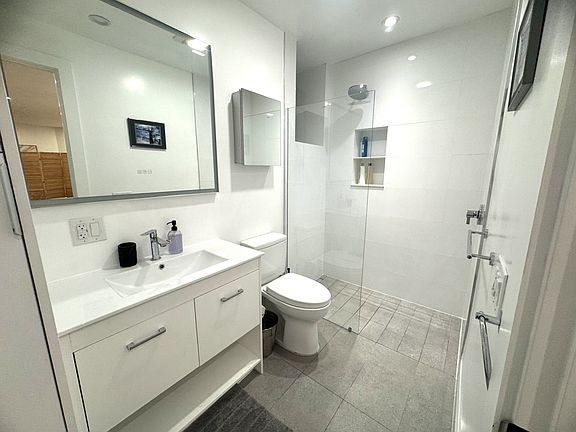 5th image of 1756 Broadway #9