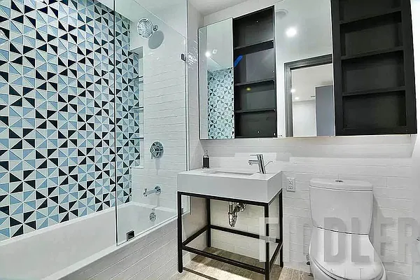 Rented by The KCI Group | media 82