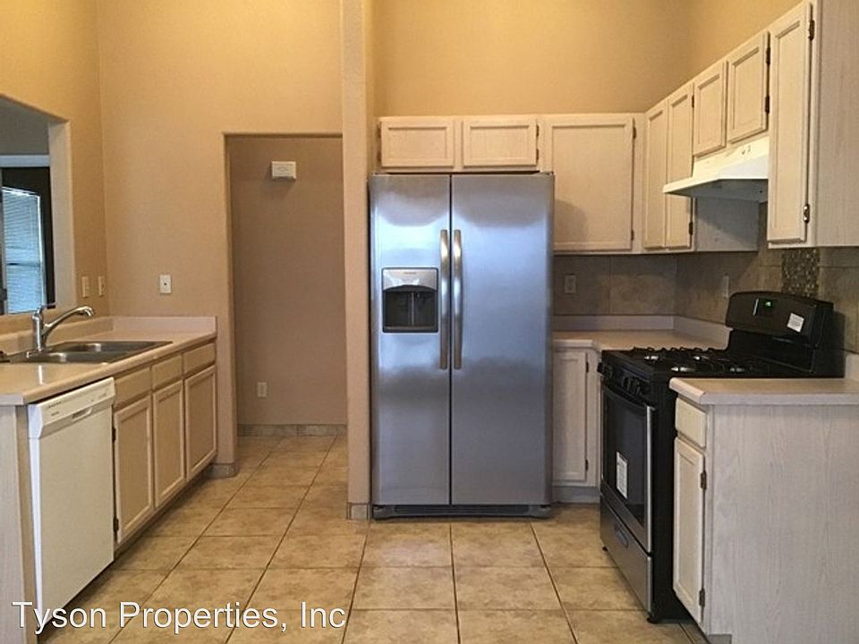 1st image of 3132 Painted Rock Dr NW